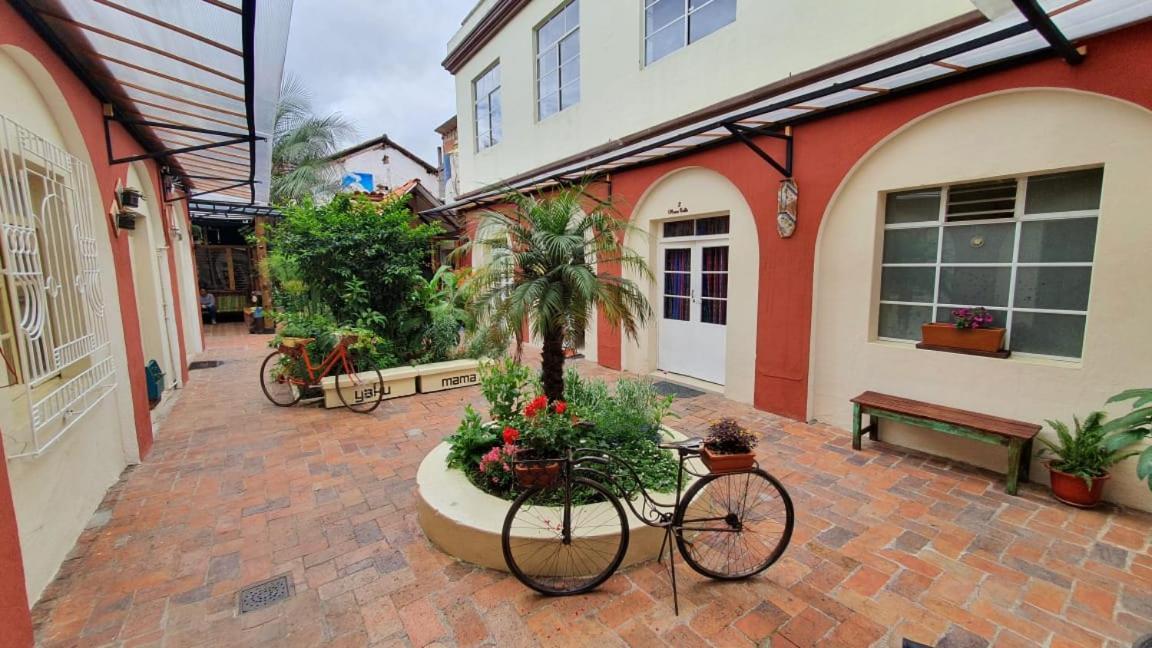 Hostal Yakumama Cuenca Bagian luar foto