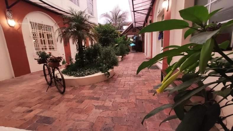 Hostal Yakumama Cuenca Bagian luar foto