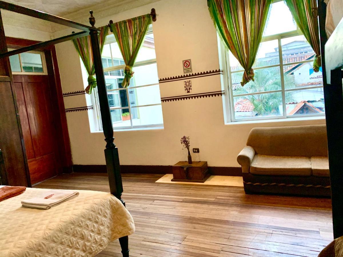 Hostal Yakumama Cuenca Bagian luar foto