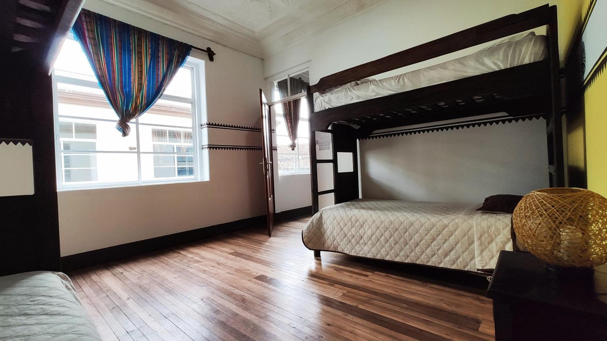 Hostal Yakumama Cuenca Ruang foto